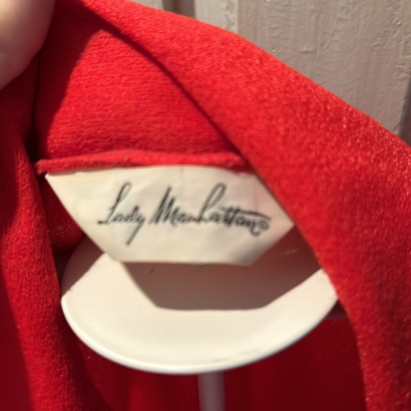 Vintage Lady Manhattan polyester red pullover top- size med to large - Picture 2 of 7